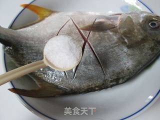 Steamed Golden Pomfret recipe