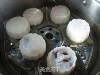 Glutinous Rice Cake with Red Bean Stuffing recipe