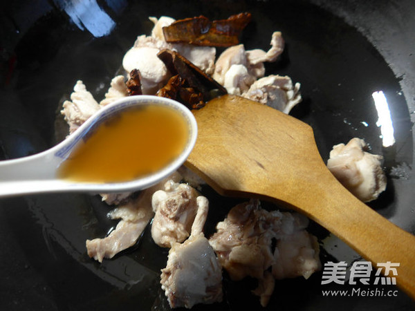 Braised Rabbit Meat with Oil Tofu recipe