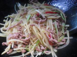 Stir-fried Beef and Potato Shreds recipe