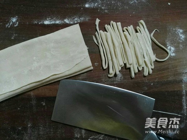 Hand-rolled Noodles with Noodles recipe