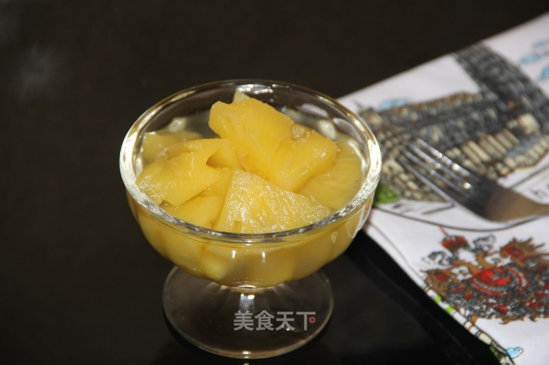 Canned Pineapple with Rock Sugar recipe