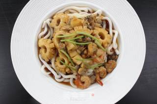 Braised Udon with Seafood [yun Yun Xiao Chu] recipe