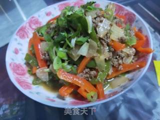 Stir-fried Ground Beef with Green and Red Peppers recipe