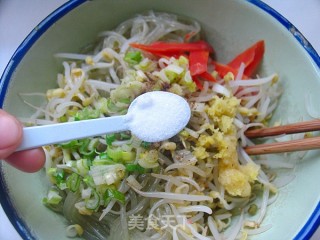 Sesame Oil Fragrant Taste-ginger Bean Sprouts Mixed with Vermicelli recipe