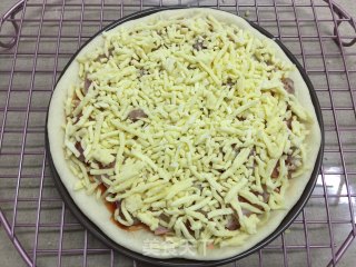 Ham and Bacon Thin Bottom Pizza recipe