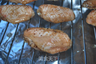 Grilled Chicken Wings in Black Pepper Sauce recipe