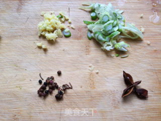 Stir-fried Bean Sprouts with Leek recipe