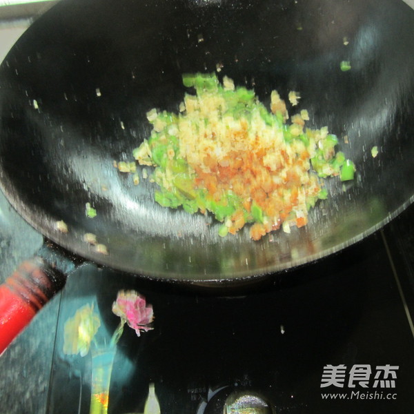 Fried Rice with Chili Oil Residue recipe