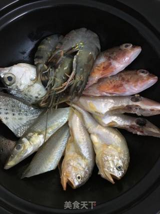 Miscellaneous Fish Tripod recipe