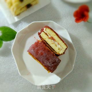 White Jade Roll of Red Velvet recipe