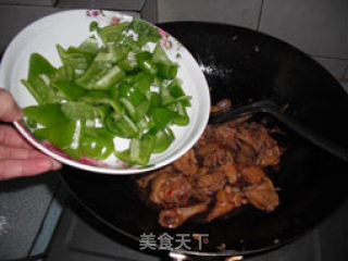A Delicacy that You Can't Afford to Put Down Your Chopsticks-roasted Chicken Nuggets with Hot Peppers recipe