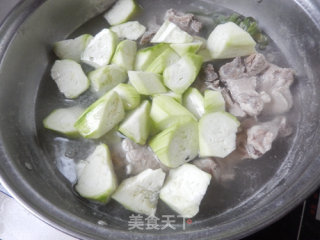 Loofah Pork Bone Soup recipe
