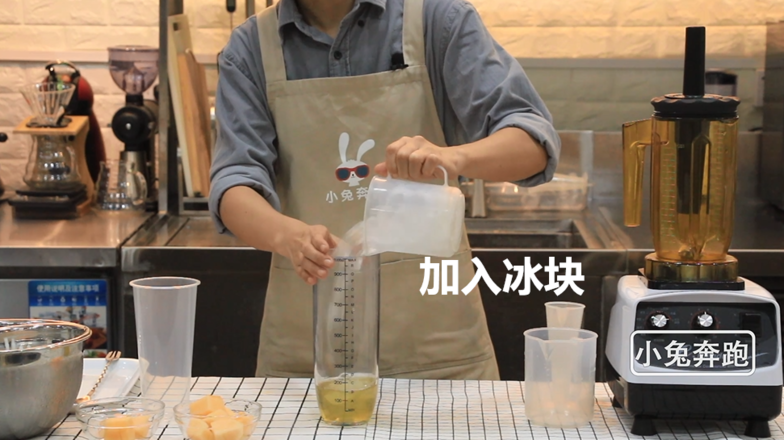 The Practice of Hey Tea Cheese Cantaloupe-bunny Running Milk Tea Teaching recipe