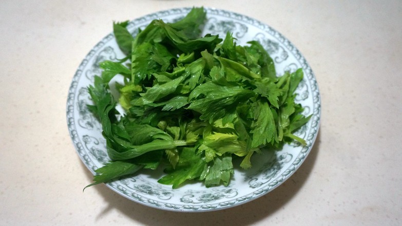 Celery Leaf Mushroom Lump Soup recipe