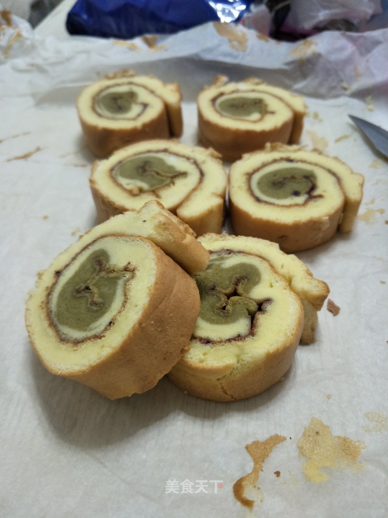 The Original Matcha Blueberry Sauce Cake Roll is Not Cracked and Tender! recipe
