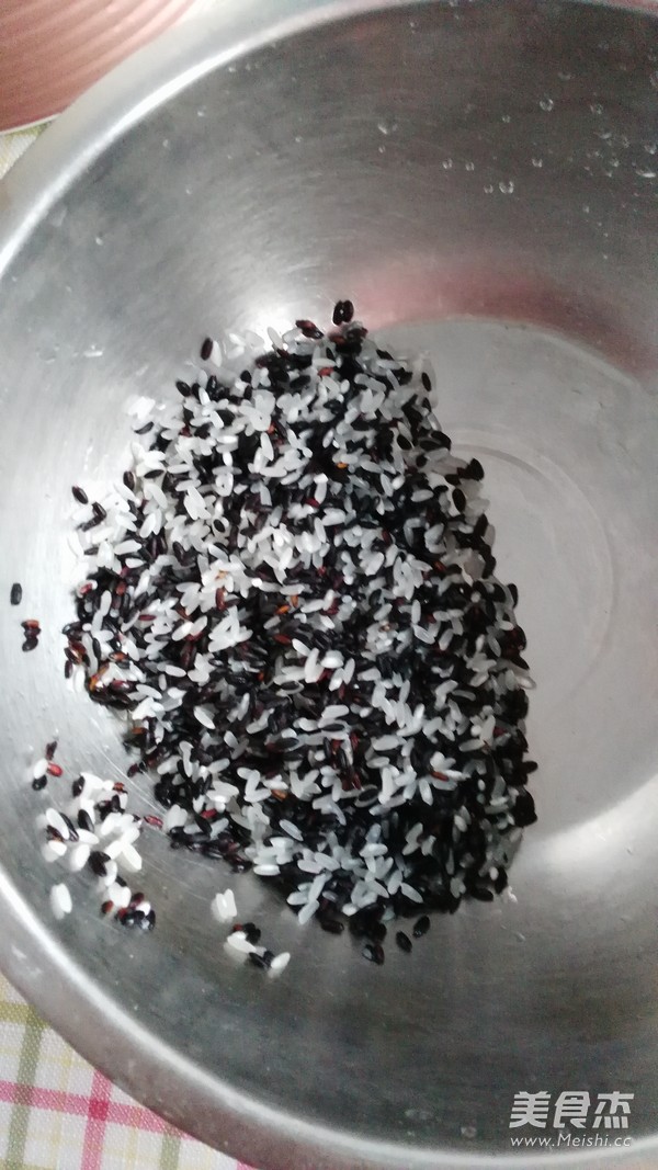 Walnut Black Rice Dew recipe