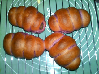 【united States】purple Sweet Potato Sausage Buns recipe