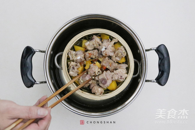 Steamed Pork Ribs with Lotus Squash recipe