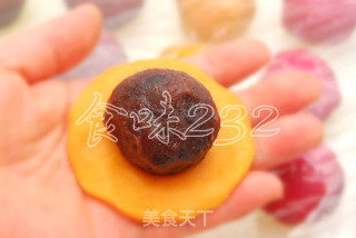 Five-color Taoshan Red Bean Paste Mooncakes recipe