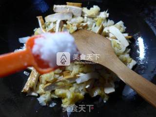 Stir-fried Sauerkraut recipe