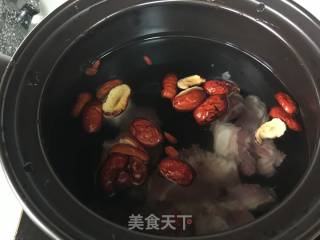 Pork Ribs Papaya Crucian Fish Soup recipe