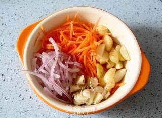 [fried Salmon with Sauce and Vegetables] recipe