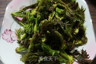 Stir-fried Bacon with Spiny Sprouts recipe