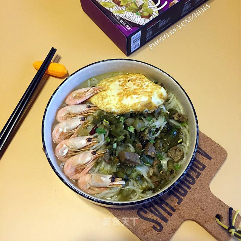 Beef Noodles with Seafood and Sauerkraut recipe