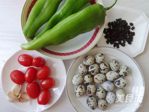 Quail Eggs with Tiger Skin and Green Peppers recipe