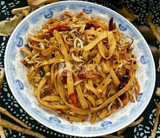 Spicy Stir-fried Bean Sprouts and Bean Curd recipe