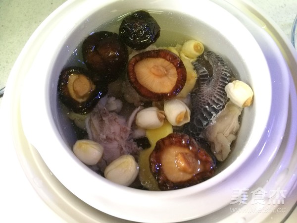 Mushroom and Lotus Seed Chicken Soup recipe