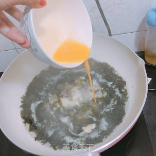 Egg Seaweed Soup recipe