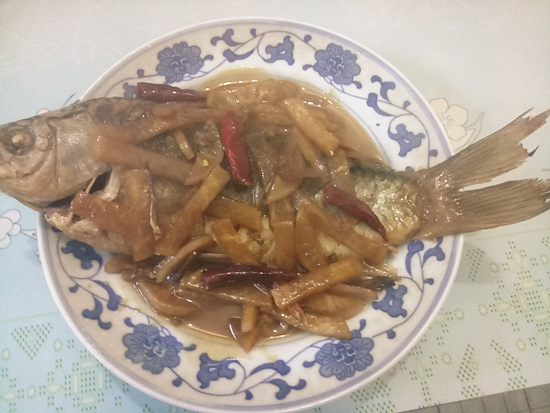 Roasted Crucian Carp with Sour Radish recipe