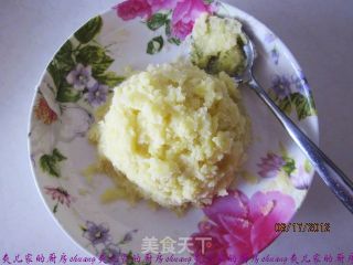 Assorted Mashed Potatoes with Sauce recipe