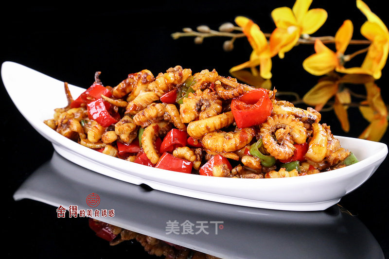 One Piece of Private Kitchen [squid Squid with Chili Peppers]