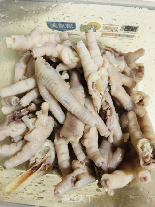 Spicy Lemon Chicken Feet recipe