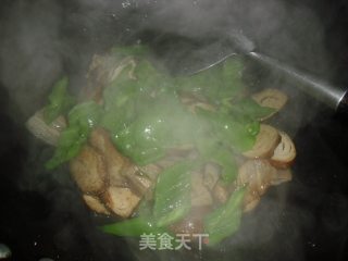 Stir-fried Vegetarian Chicken with Bacon recipe