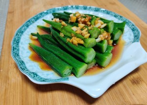 Lettuce in Oyster Sauce Served in 5 Minutes recipe