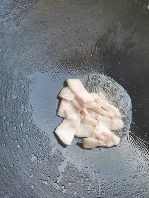 Fried Pork with Green Pepper and Yuba recipe