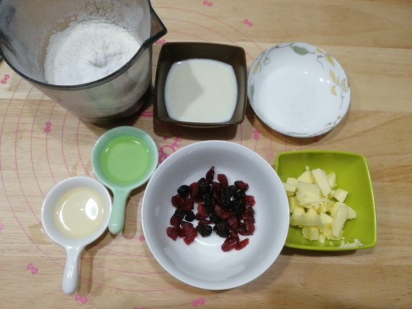 Rum Dried Fruit Scones recipe