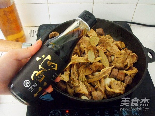 One Person, One Bowl of Food, Braised Pork with Dried Bamboo Shoots recipe