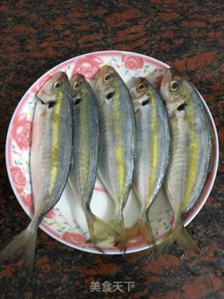 Pan-fried Small Sea Fish recipe