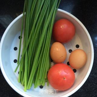 Scrambled Eggs with Leek and Tomato recipe