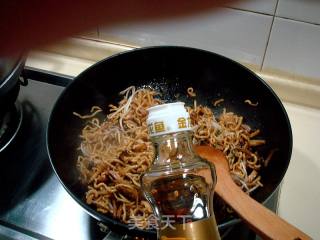 Home-cooked Pasta "mushroom Fried Noodles" recipe