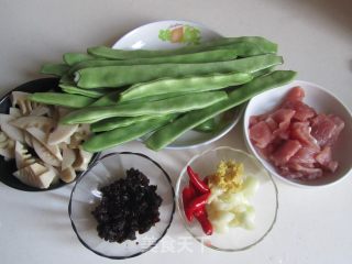 Sliced Pork Beans in Tempeh Sauce recipe