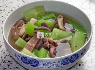 [squid Belly Stewed with Lettuce] recipe