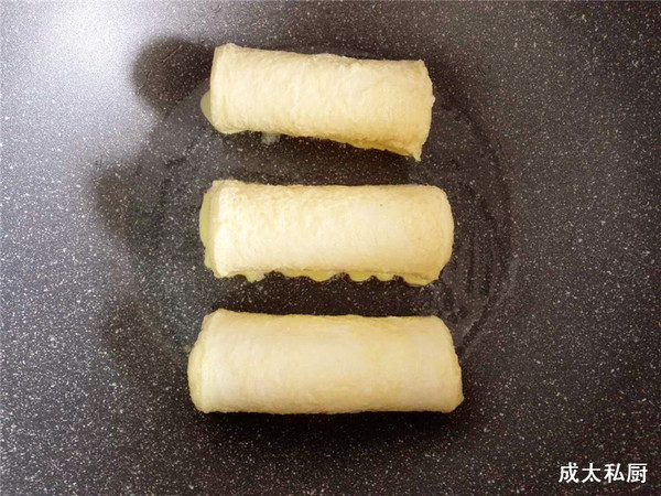 Banana Toast Roll recipe