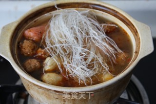 Twenty Minutes to Make Delicious---meatball Vermicelli Pot recipe