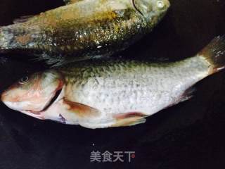 Milky White Crucian Fish Tofu Soup recipe
